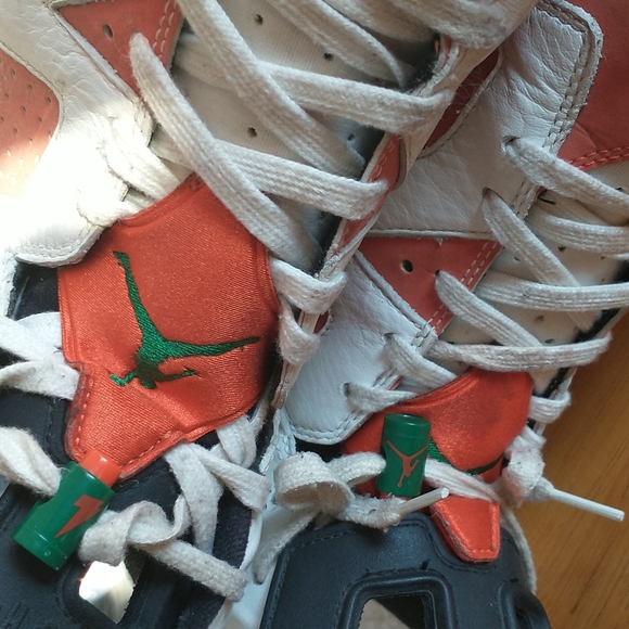 RARE---Collector Item..-Jordan Sneakers - Picture 11 of 12